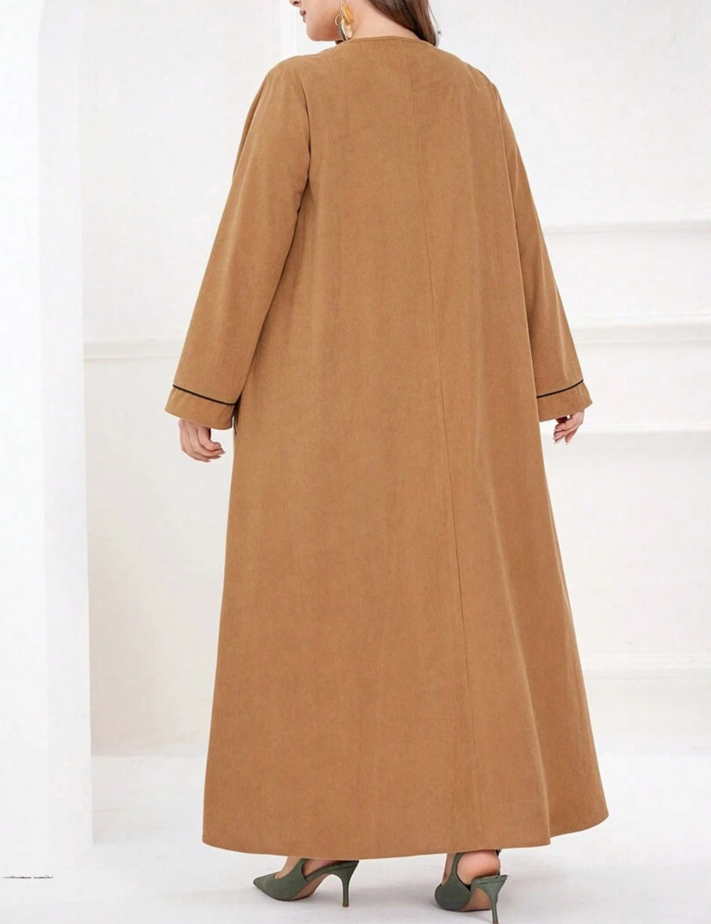 Shein Curve+ maxi ruha, barna