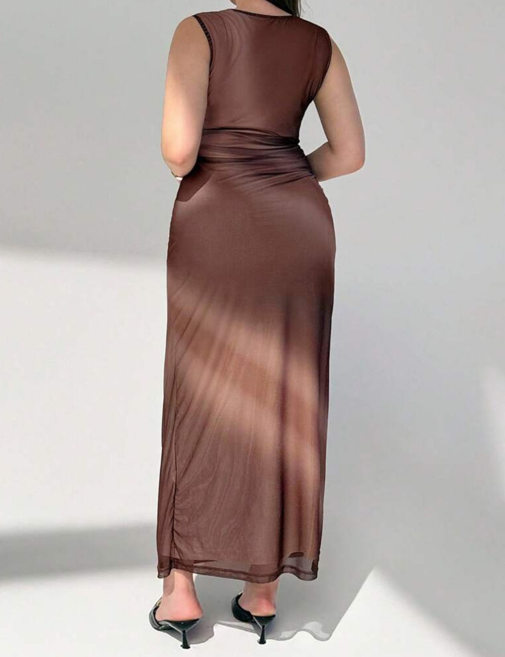 Shein Curve+ maxi ruha, barna