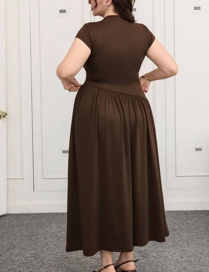 Shein Curve+ maxi ruha, barna