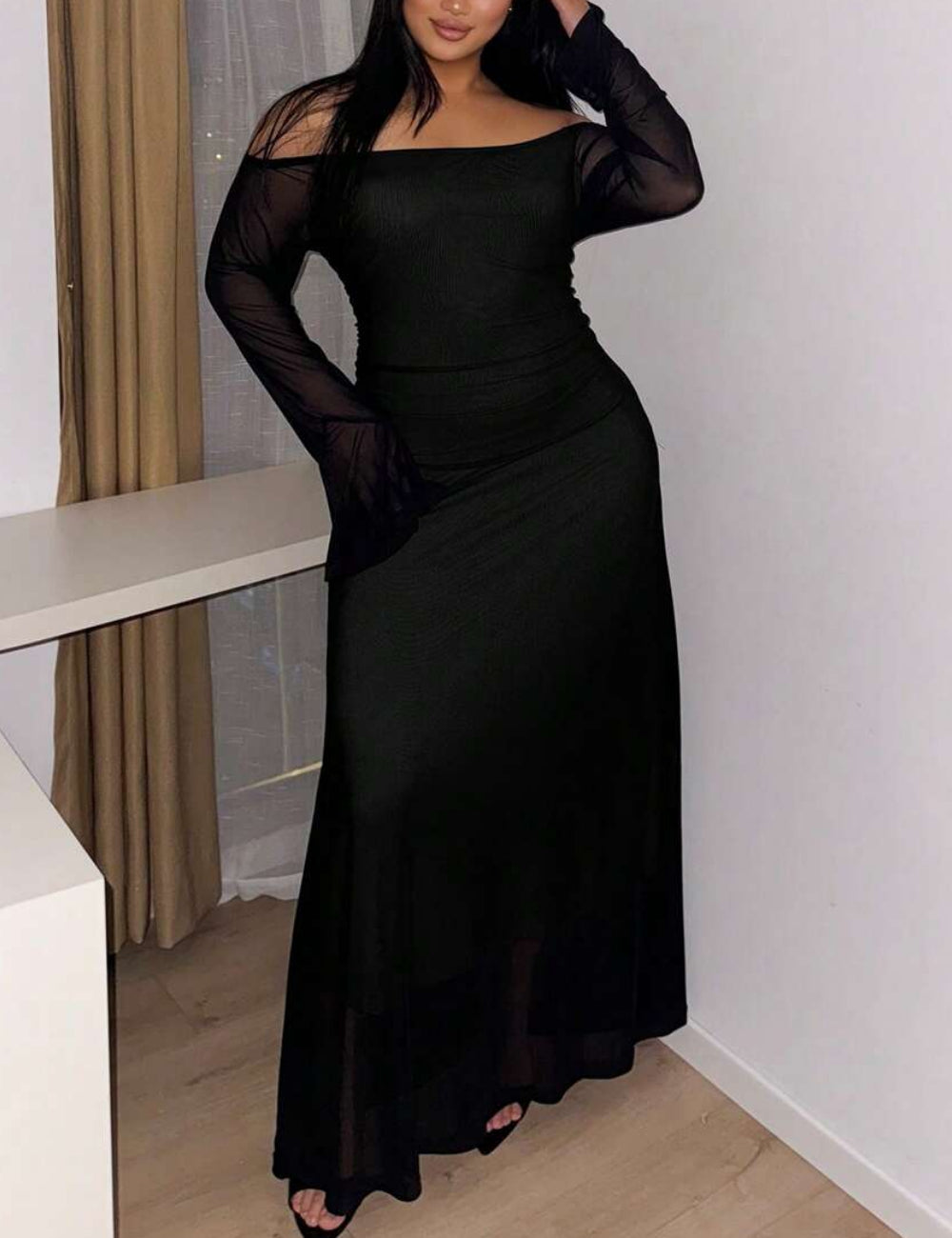 Shein Curve+ maxi ruha, fekete