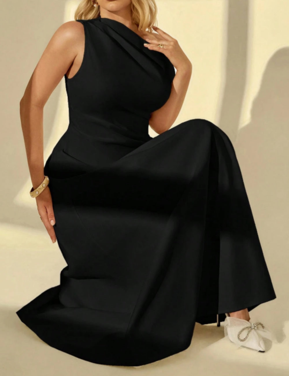 Shein Curve+ maxi ruha, fekete