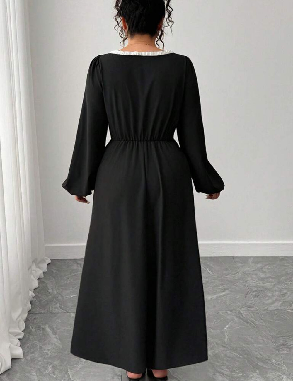 Shein Curve+ maxi ruha, fekete