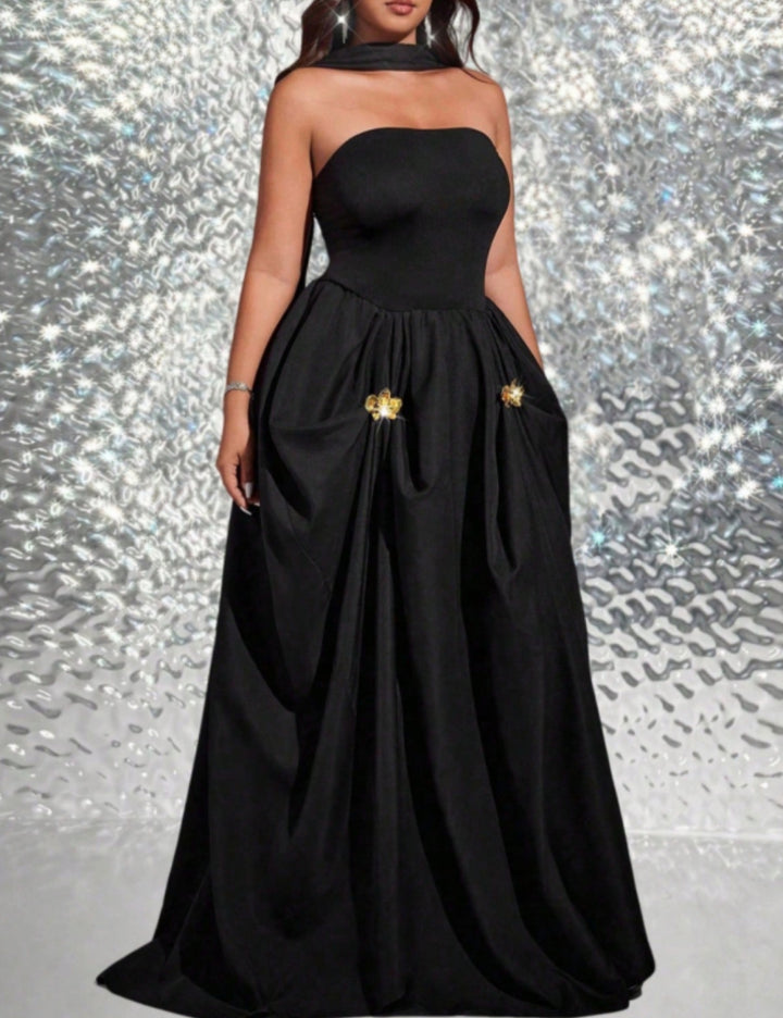 Shein Curve+ maxi ruha, fekete