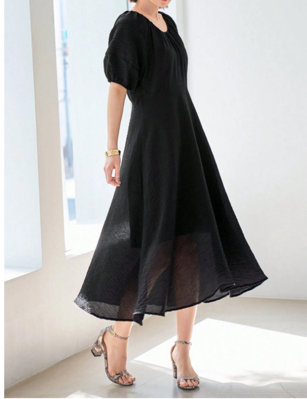 DAZY by Shein midi ruha, fekete