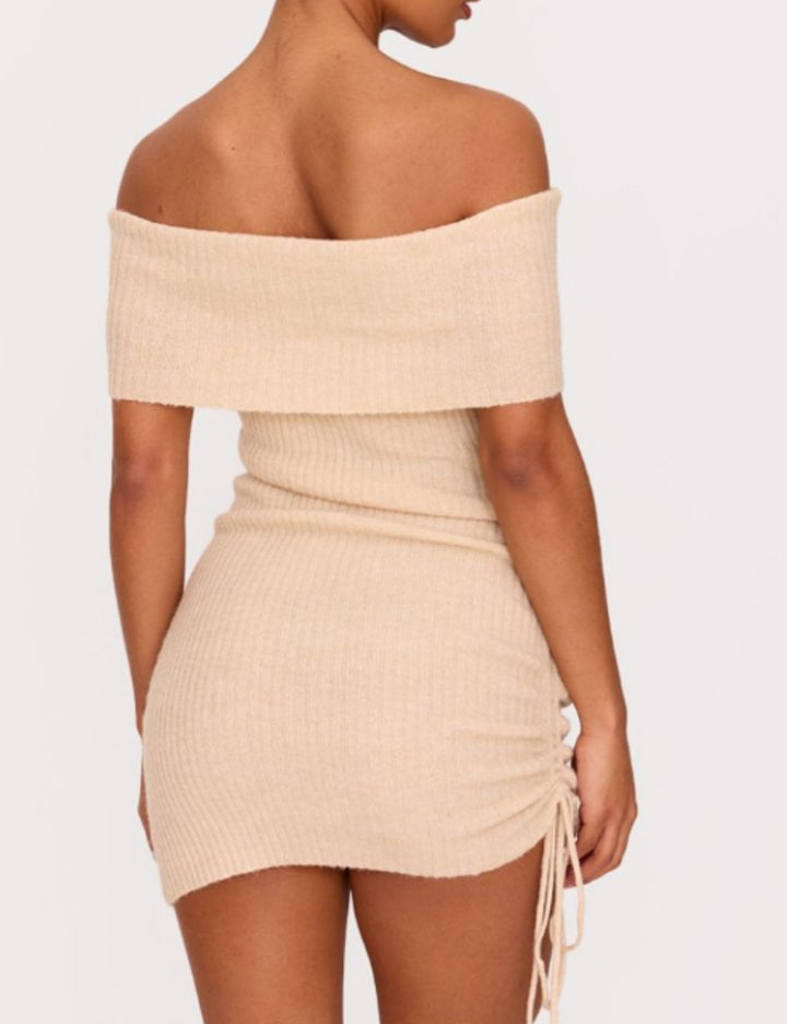 PRETTYLITTLETHING miniruha, bézs