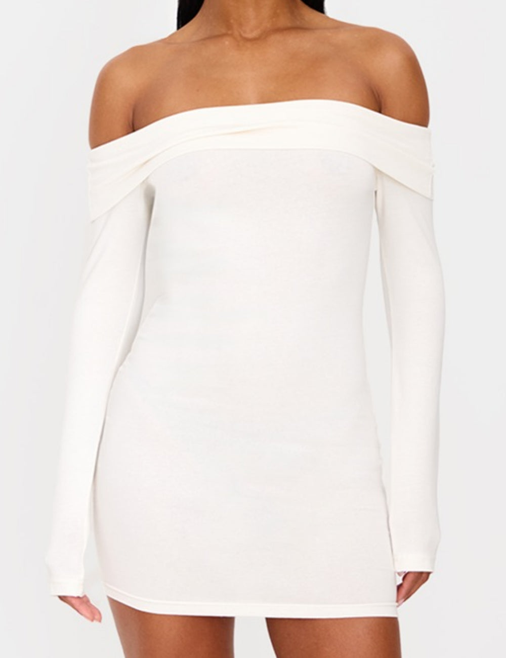 PRETTYLITTLETHING mini ruha, ekrü