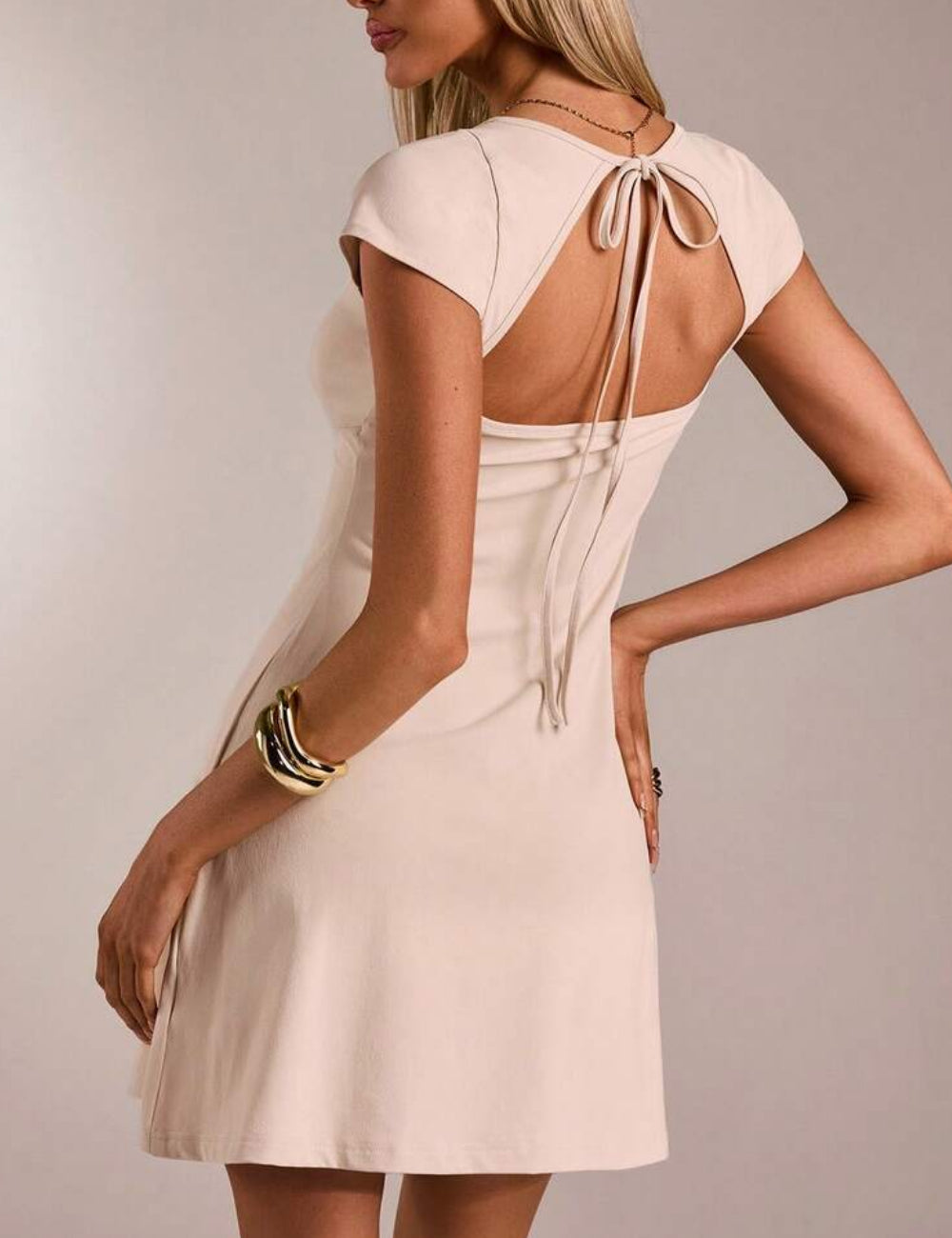 Shein Forever 21 miniruha, bézs