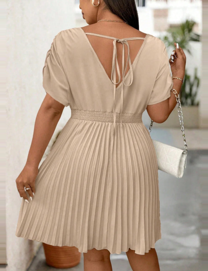 SHEIN Curve+ mini ruha, ekrü