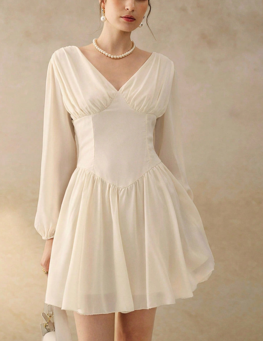Shein mini ruha, krém