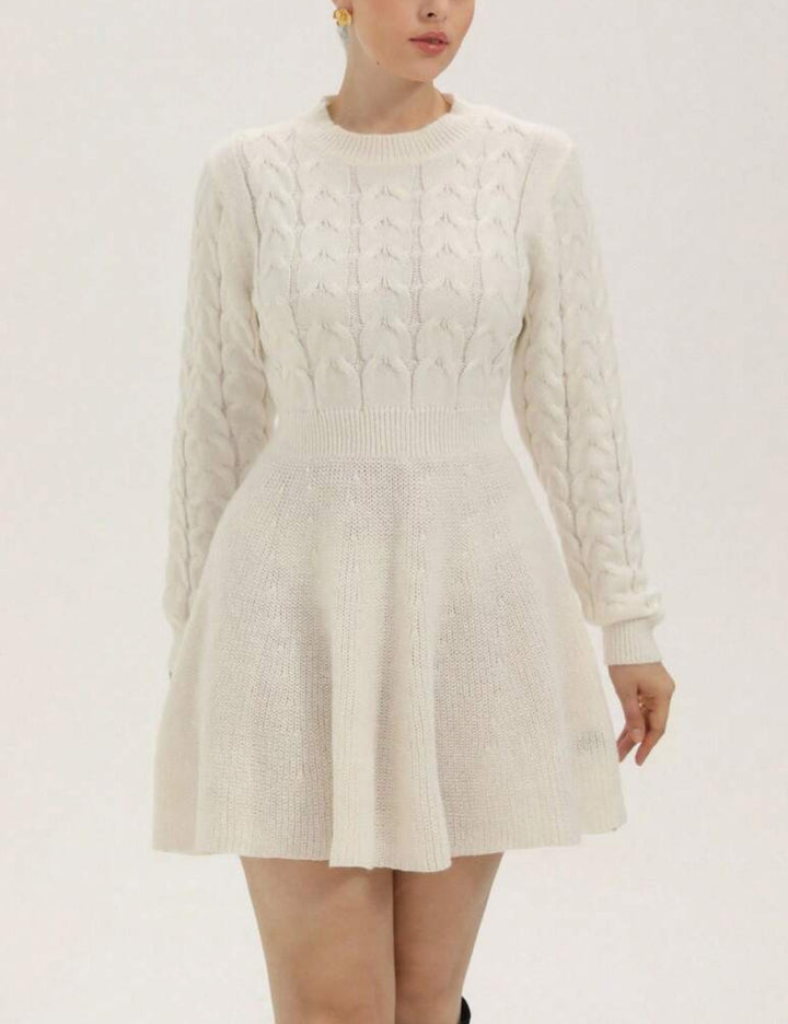 Shein Curve+ miniruha, krém