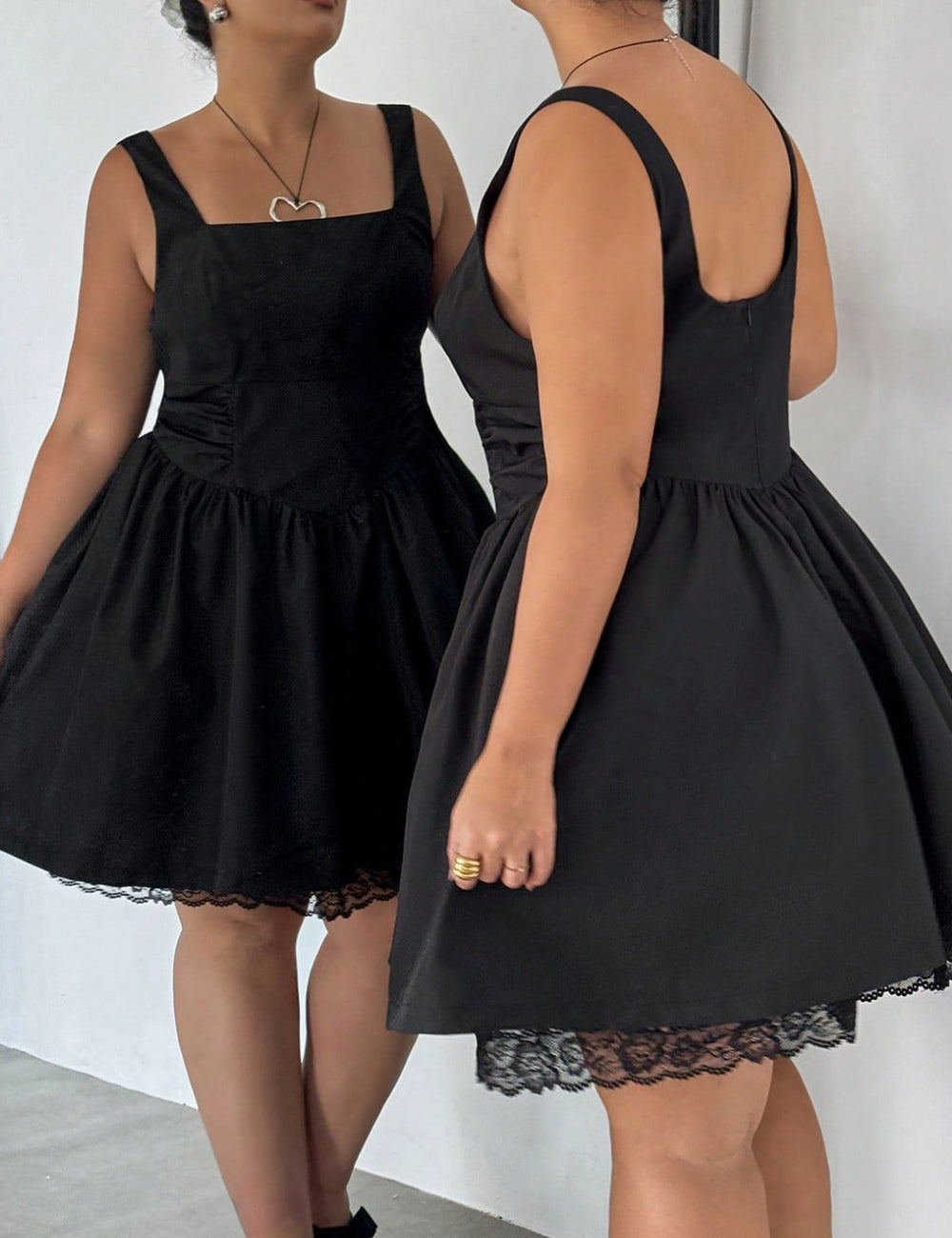 Shein Curve+ miniruha, fekete