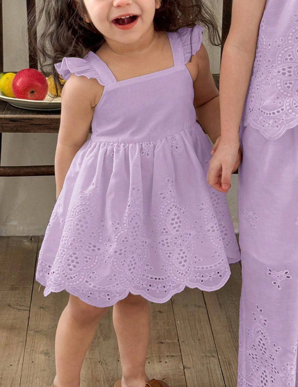 Rochie Shein, mov