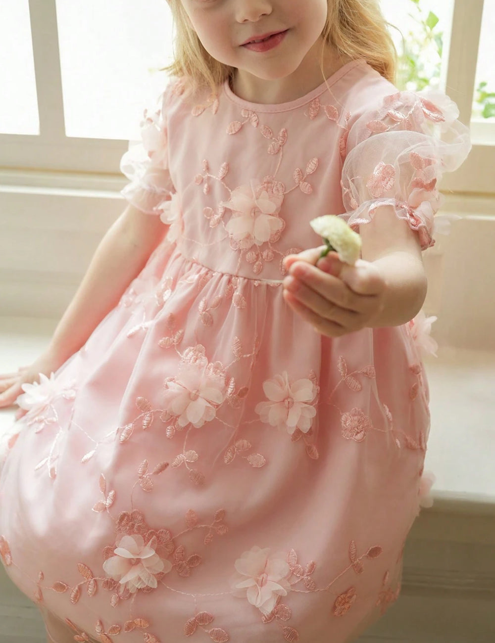 Rochie Shein, roz