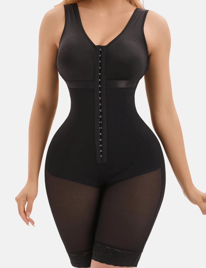 Shein alakformáló jumpsuit, fekete