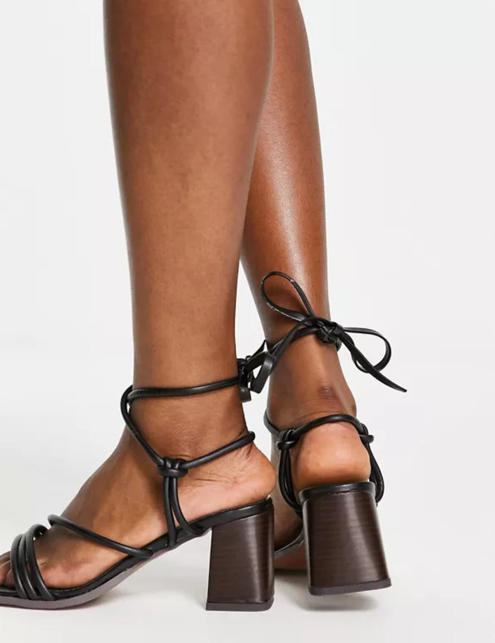 ASOS sarokszandál, fekete