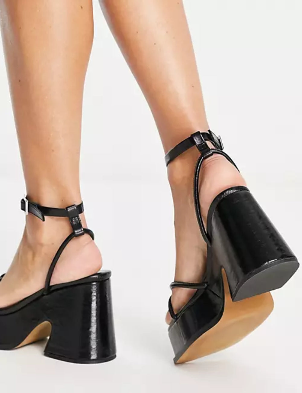 Topshop magas sarkú szandál, fekete