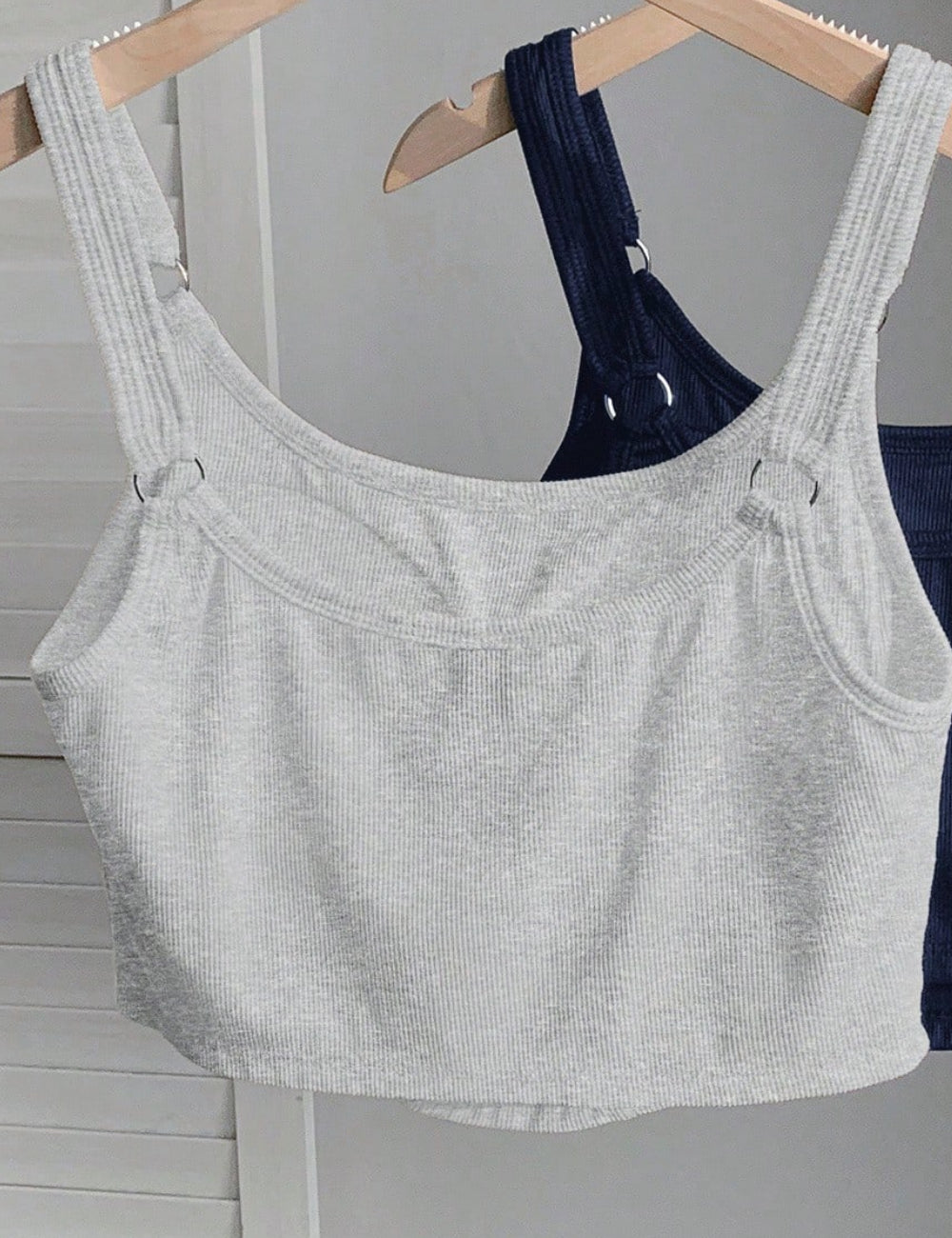Top Shein, gri
