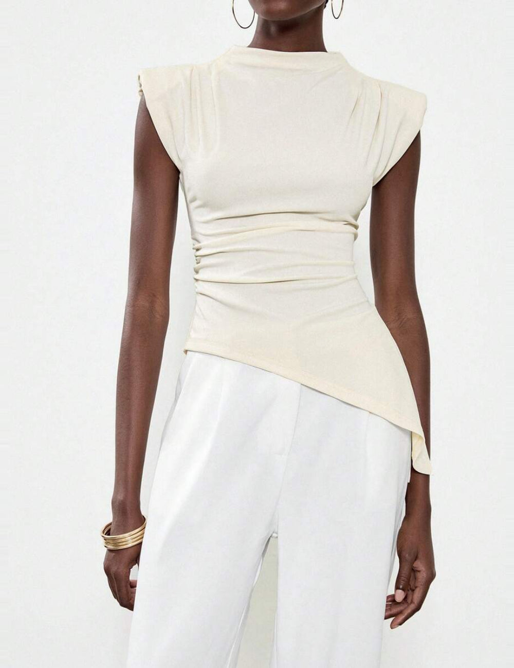 Tricou Shein, crem