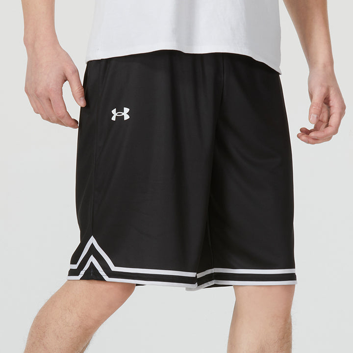 Pantaloni scurți UNDER ARMOUR, negru